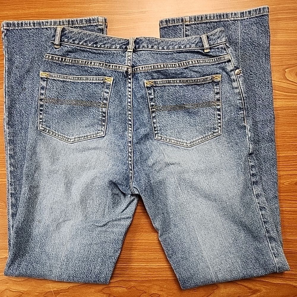 Womyn Made In Hong Kong Jeans Womens 6 Boot Cut Medium Wash Stretch Distressed - Picture 4 of 8